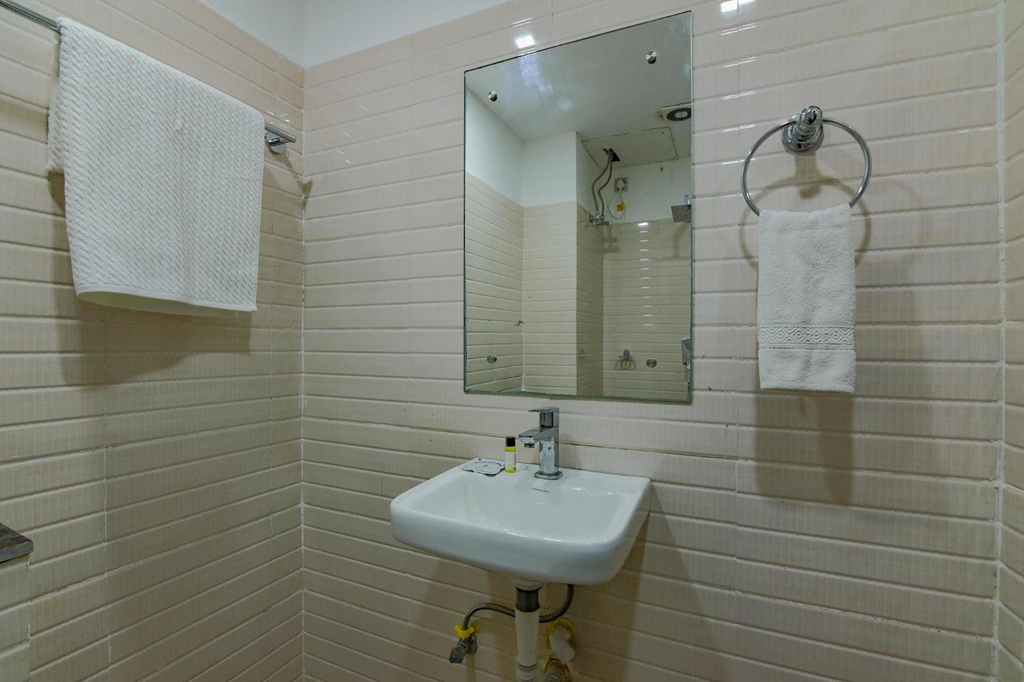Fabhotel Middleton Desire - Nr Niladri Vihar Square Μπουμπάνεσβαρ Εξωτερικό φωτογραφία
